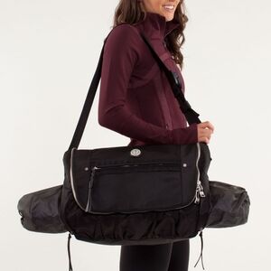 Lululemon Yoga Moto Messenger
